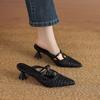 2026 Nova Moda Bico Fino Tecido Vazado Salto Alto Ultra Estiloso Confortável Bico Fechado Mules para Mulheres Verão Uso Externo Meia-Chinelo