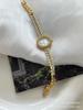 Popular en Internet Super Fire Pulsera Reloj Perla para Mujer Fritillaria Esfera Pequeña Trébol de Cuatro Hojas Lujo Ligero Moda Reloj para Mujer Explosiones en Vivo