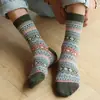 Novas Meias Masculinas para Outono e Inverno, Meias de Algodão Espessadas, Meias Masculinas Quentes, à Prova de Frio, Meias Longas Retrô, Absorventes de Suor, Resistentes a Odores, Cano Médio, Transfronteiriças
