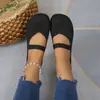 Nuevos zapatos para mujer de talla grande con parte superior de punto transpirable, perfectos para primavera y verano, con punta redonda, suela plana cómoda y un estilo casual europeo y americano.