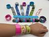 Pulsera de Silicona Slap Regalo Personalizado con Logo Impreso Texto Banda Slap para Adultos Correa Slap para Muñeca Personalización