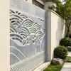 Valla exterior tallada en fibra de vidrio para áreas residenciales, patios de villas y barreras de aislamiento y división específicas para municipios.
