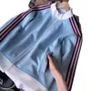 Sudadera cárdigan de estilo americano con rayas de gofre y cuello alto para hombre, otoño casual elegante de alta gama, chaqueta deportiva para pareja