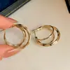Brincos Redondos Dourados de Café Argolas Minimalistas Francesas Brincos de Argola da Moda Individuais Versáteis para o Dia a Dia das Mulheres Sensação de Alto Padrão