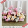 Nuevo arreglo floral de gran estilo para bodas, banquete de bodas, flores de seda de imitación, arreglo floral decorativo terminado, arte floral para bodas con cintas de plomo.