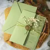 Terciopelo de alta calidad invitación de tarjeta hecha a mano fabricación de tarjetas de PVC sello decoraciones de flores secas ventas transfronterizas