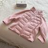 Herramienta Mágica para Uniforme Escolar Xie Jinmao Ropa de Invierno para Niños Chaqueta para Niñas 2025 Nuevo Estilo de Invierno Cuello Alto Ligero Chaqueta de Plumas 90