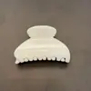 Pinza Grande Versátil Estilo Coreano Blanco Leche Flor de Huevo Pinza de Garra Dulce Temperamento Pinza de Tiburón Simple Pinza para el Cabello