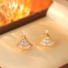 Pendientes de Zirconio con Microincrustaciones de Nuevo Estilo en Forma de Abanico para Mujer, Moda de Alta Gama, Estilo de Lujo Ligero, Pendientes Versátiles, Joyería de Oreja Simple y Exquisita