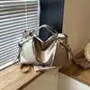 Bolso de piel aceitada de alta calidad para mujer, nuevo bolso tote grande de capacidad para el trabajo estilo vintage 2026, bolso de hombro y cruzado versátil