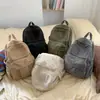 Mochila de Veludo Cor Sólida Nova 2025 Mochila Casual para Menina Design Simples Leve Mochila de Veludo para Casal