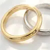 Pulseira Unisex de Larga Versão High-End, Pulseira de Anel Liso em Aço Inoxidável, Pulseira de Casal com Superfície Lisa, Versátil para Empilhar, Joias de Luxo Leve