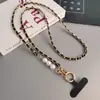 Cadena para teléfono de metal estilo perla y cuero, correa cruzada, cadena para bolso, anti-pérdida, duradera, venta al por mayor