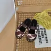 Zapatos Mary Jane de Nicho Estilo Birkenstock para Mujer, Zapatillas Planas de Lunares Moda Primavera, Mules Cerrados sin Cordones Estampado de Vaca