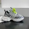 Zapatos tipo "dad shoes" de tres colores, modernos y únicos al estilo coreano, producto clásico, nuevo para principios de otoño de 2026, con parte superior de rayas y cordones.