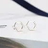 Novos Brincos de Tarraxa Hexagonais Estilo Coreano Versátil Gladiador Feminino Mori Estudante Pequeno Fresco Design de Nicho