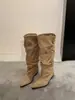 Botas de Cavaleiro Femininas Vintage Bico Fino Salto Bloco 2026 Novo Estilo Fivela de Cinto Ocidentais Plissadas Longas