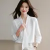 Camisa de seda blanca para mujer, cuello en V minimalista con corbata, manga larga, primavera/otoño, corte holgado, versátil, estilo delicado