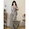 Verão 2026 Novo Estilo Elegante Conjunto Plus Size Emagrecedor Chique Blusa de Gola V Calça Wide Leg Fashionable Disfarça o Corpo Conjunto de Duas Peças