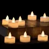 Vela eletrônica LED simulando vela tealight, ideal para criar um ambiente festivo e aconchegante, funciona com bateria CR2032 e é perfeita para festas e casamentos.