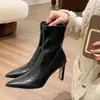 Botas de moda para mujer 2026, tacón grueso, punta fina, corte bajo, tacón alto, de estilo ajustado, versátiles para otoño