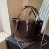 Bolsa Única Feminina Retro de Ombro Transversal Grande Capacidade 2024 Nova Outono e Inverno Versátil Bolsa Saco Retro para o Dia a Dia