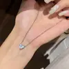Pendientes Colgantes en Forma de Corazón de Lujo Ligero Transfronterizos, Pulsera, Collar, Cadena para Clavícula de Temperamento de Nicho Estilo Diseñador, Conjunto de Joyería Versátil