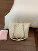 Bolso de Cadena Rombo de Gran Capacidad para Mujer Nuevo Bolso de Hombro Retro Primavera y Verano 2026 Bolso Tote Casual para Estudiante