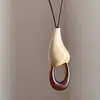 Estilo Dinheiro Velho Estilo Chinês! Colar com Pingente Marrom para Mulheres, Corrente de Clavícula de Luxo de Alto Padrão, Acessório Longo de Verão