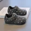 Sapatos Mary Jane, sapatos de couro com bolinhas para bebê e criança, coleção de outono, sapatos internos estilo Birkenstock para meninas, antiderrapantes, design retrô, novo estilo, sola macia
