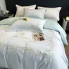 Conjunto de Roupa de Cama Bordado de Algodão Puro para Quatro Estações de Alta Qualidade, Conjunto de Três Peças, Estilo Lençol de Algodão Sarjado