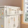 Estante lateral de almacenamiento para estante de refrigerador de cocina, soporte multifuncional de múltiples capas para condimentos y film transparente para uso doméstico montado en la pared