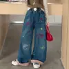 Pantalones Vaqueros Bordados de Dibujos Animados para Niñas 2026 Otoño Nuevo Estilo Coreano Pantalones Rectos Adelgazantes Pantalones Casuales para Niños Medianos y Grandes Primavera y Otoño