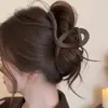 Presilha de Garra para Cabelo Cor de Café para Mulheres, Grampo Shark Clip, Suprimento de Acessório de Cabelo, Laço para Cabelos Soltos, Estilo Coreano