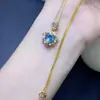 Colgante de plata de ley s925 con topacio azul suizo, moderno, exquisito, de lujo ligero, sensación de alta gama, gema principal de 8 mm