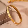 Pulsera de Acero de Titanio Transfronteriza Más Vendida Que No Se Desvanece, Moda de Alta Gama para Mujeres, Popular en Europa y América, Hebilla de Lujo Ligero Pulsera de Amor