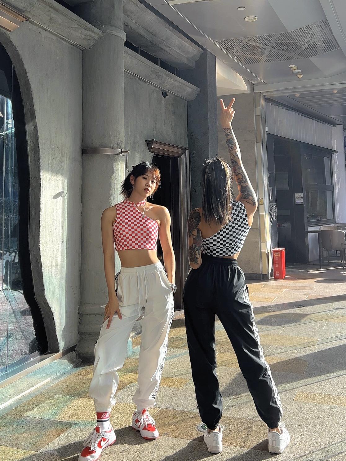 07FBB191E369087984C4CF2B9C423D