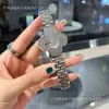 Soporte de Envío Directo Trébol de Cuatro Hojas Completo de Diamantes Nicho Lujo Ligero Tendencia de Moda Correa de Acero Reloj de Cuarzo para Mujer Reloj Deichka