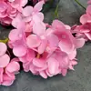 Flores artificiales de hortensia de múltiples cabezas para arreglos de boda, decoración de ventanas, arreglos florales, flores de seda hechas a mano, adornos de flores artificiales transfronterizos al por mayor
