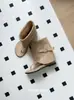Sandalias Romanas de Mujer Verano 2026 Nuevo Estilo Nicho Inspiradas en Diseñador con Aumento Oculto de Altura y Diseño de Dedo Separado, Adecuadas para Usar Afuera como Botines
