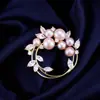 Broche de Pérola de Água Doce Natural, Broche de Guirlanda Floral, Joia de Luxo Leve de Alta Qualidade, Broche para Cardigã Feminino, Acessório Anti-Exposição