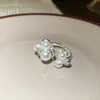 Anillo Abierto de Perla Redonda con Circonita Vintage Estilo Francés, Anillo Elegante y Versátil para el Dedo Índice con un Toque de Lujo Ligero y de Alta Gama