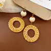 Pendientes Redondos de Resina y Ratán Aguja Plateada Estilo Verano Playa Vacaciones Pendientes Bohemios Versátiles para Mujer