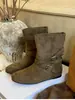 Botines retro estilo coreano Martin para mujer, 2026, con plantillas interiores para aumentar la altura, punta redonda, material de gamuza y un diseño de botín corto de moda para otoño