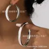 Juego de 4 piezas Producto Nuevo Diseño Retro Sentido Tridimensional Metal Grandes Pendientes Europeos y Americanos Pendientes de Lujo Ligero Pendientes Transfronterizos para Mujeres