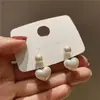 Brincos da Moda Estilo Coreano Mais Vendidos Novo Modelo Brincos Femininos Simples e Elegantes Versáteis Tiktok Mesmo Estilo Tarraxas Atacado