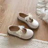 Zapatos de Princesa para Niñas Pequeñas 2026 Nuevos Zapatos Pequeños de Cuero de Primavera/Otoño para Niños Elegantes Zapatos Blancos para Niñas Suela Suave Zapatos de Una Sola Pieza para Bebés Niñas