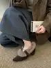 Zapatos Mary Jane con Forro de Felpa que Aumentan la Altura Interior para Mujer, Zapatos Cálidos Peludos Otoño e Invierno 2025, Zapatos de Algodón, Mocasines de Punta
