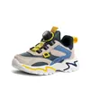 Sapatos infantis transfronteiriços, novos estilos de primavera e outono, sapatos de pai respiráveis para crianças com botão giratório, tênis esportivos versáteis para crianças de porte médio e grande.