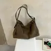 Nova bolsa de ombro casual outono/inverno, estilo camurça, nicho, única, retrô, moderna e de grande capacidade para mulheres